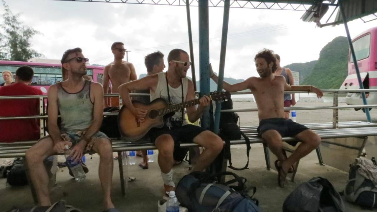Hanoi Massive Hostel 外观 照片